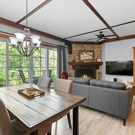 Les Manoirs Wpool & Hot Tub Near Village 120-7 Монт-Тремблант Екстериор снимка